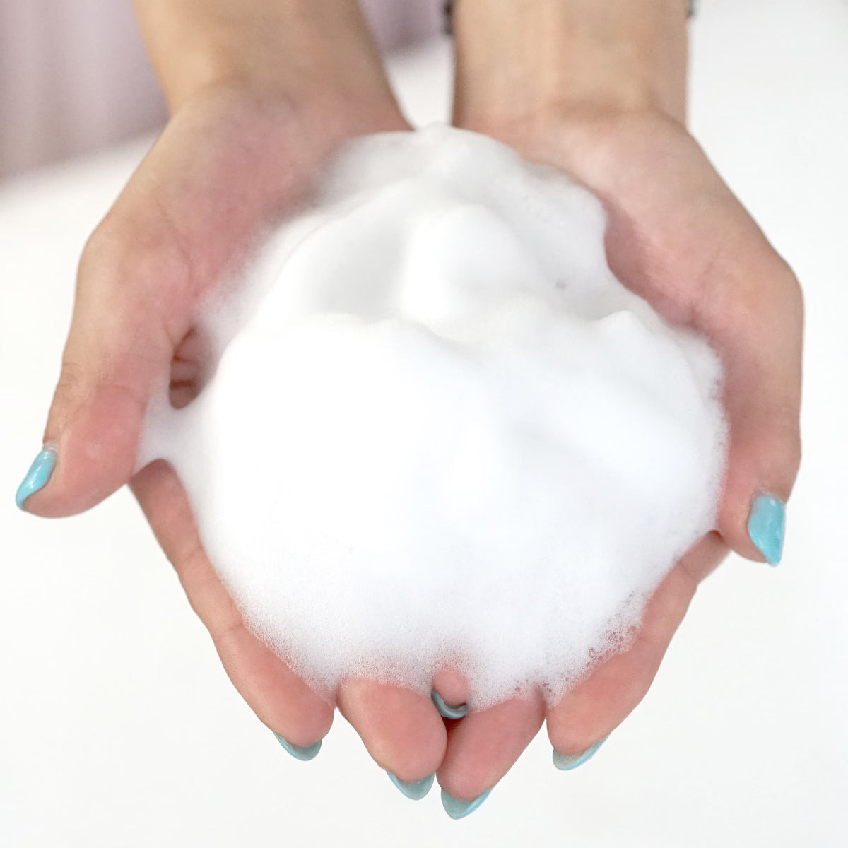 LUCAS 全身泡ソープ 【天然由来成分100% 石油系界面活性剤・防腐剤等不使用】