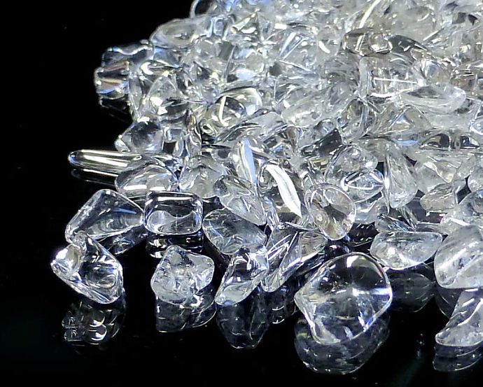 天然本水晶 さざれチップ (Mサイズ） 100g 【浄化・エネルギーチャージに】
