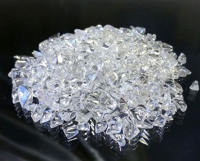 天然本水晶 さざれチップ (Sサイズ） 100g 【浄化・エネルギーチャージに】