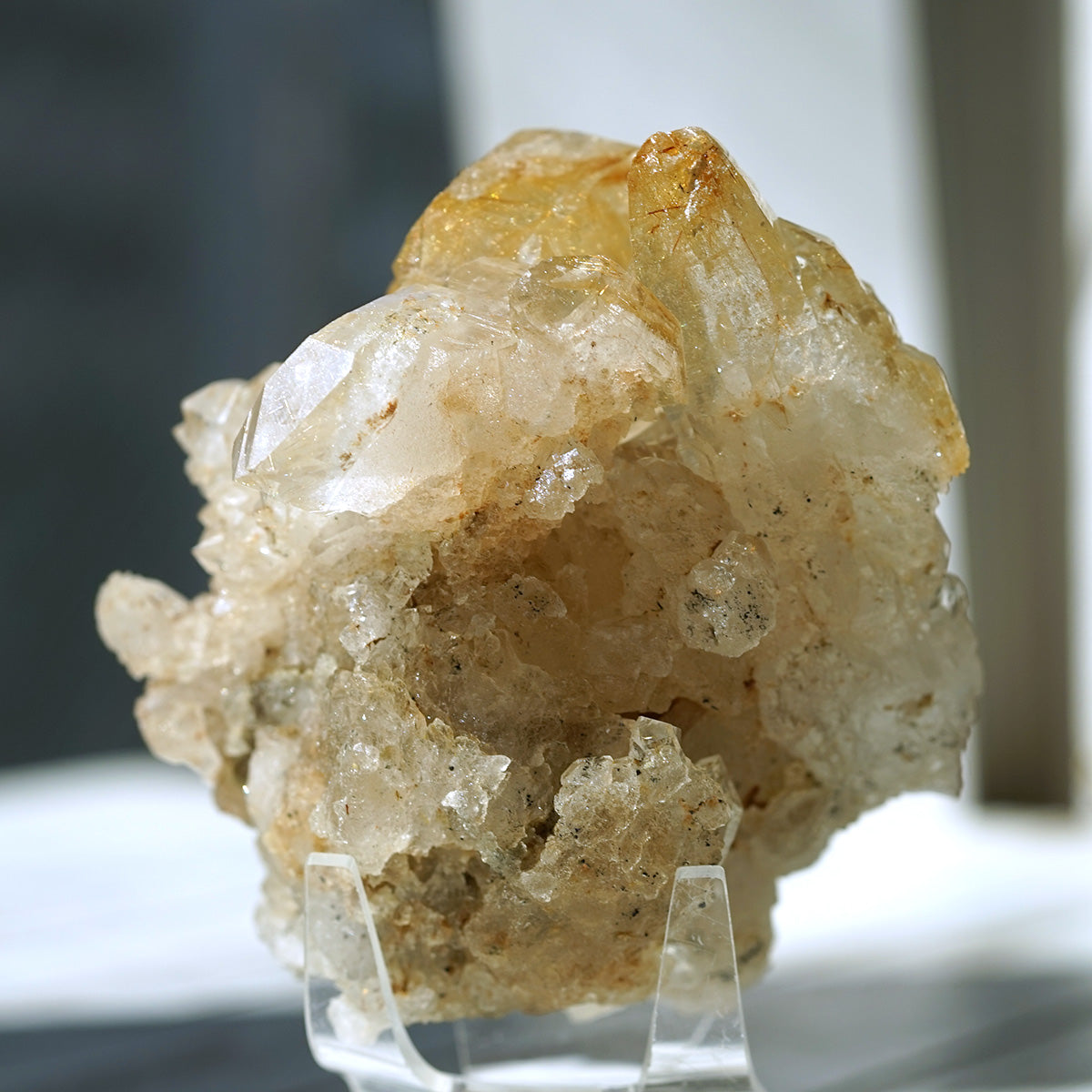 ヒマラヤ水晶 ゴールドルチル入り クラスター （Kullu Parvati Valley / クル・パールヴァティ渓谷） 原石 No.No.30   [ 画像現物・一点物 ]    [ 画像現物・一点物 ]  パワーストーン 天然石 FORESTBLUE フォレストブルー【4724】