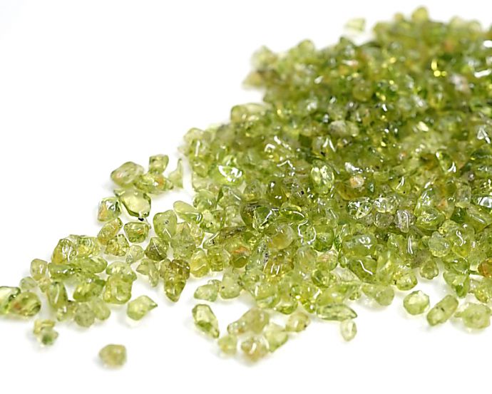 ペリドット さざれチップ 100g 【浄化・エネルギーチャージに】