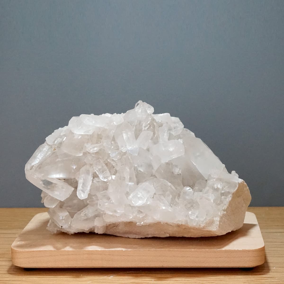 ヒマラヤ水晶 クラスター・原石（クル渓谷） No.15  [ 画像現物・一点物 ]    [ 画像現物・一点物 ]  パワーストーン 天然石 FORESTBLUE フォレストブルー【5565】