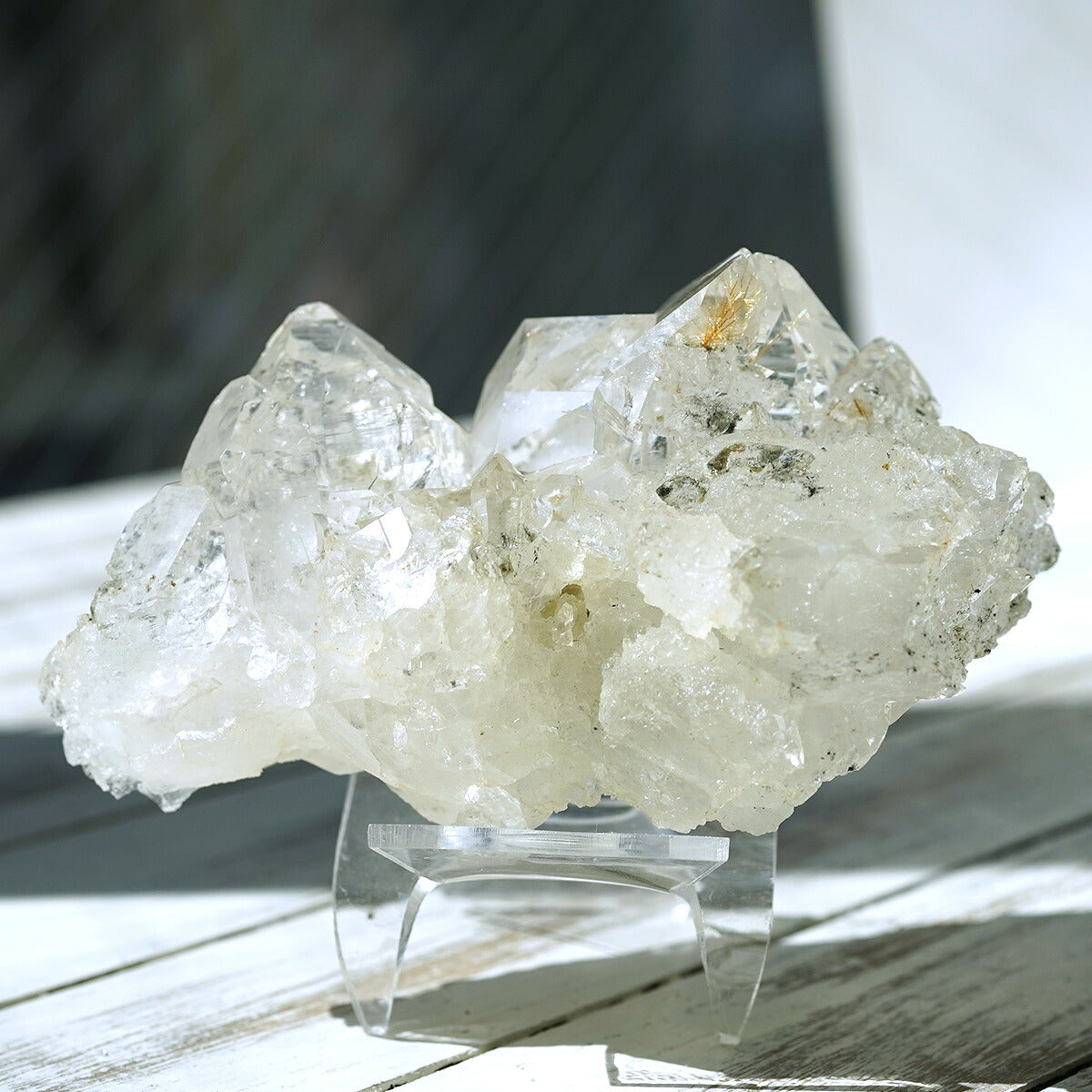 ヒマラヤ水晶 ゴールドルチル入り クラスター （Kullu Parvati Valley / クル・パールヴァティ渓谷） 原石 No.No.31   [ 画像現物・一点物 ]    [ 画像現物・一点物 ]  パワーストーン 天然石 FORESTBLUE フォレストブルー【5568】