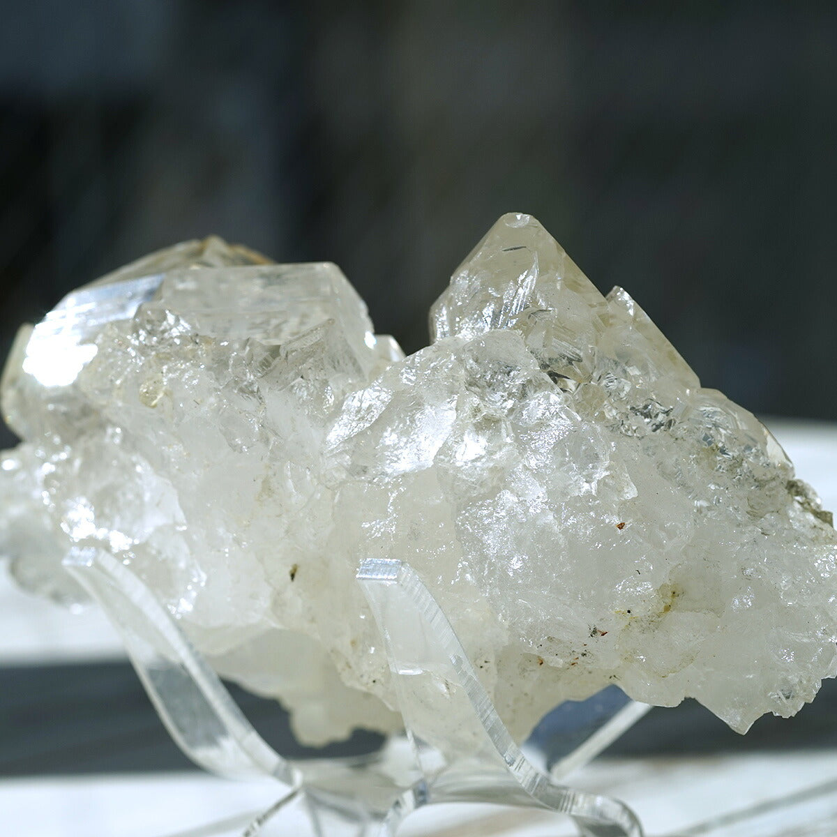 ヒマラヤ水晶 ゴールドルチル入り クラスター （Kullu Parvati Valley / クル・パールヴァティ渓谷） 原石 No.No.31   [ 画像現物・一点物 ]    [ 画像現物・一点物 ]  パワーストーン 天然石 FORESTBLUE フォレストブルー【5568】