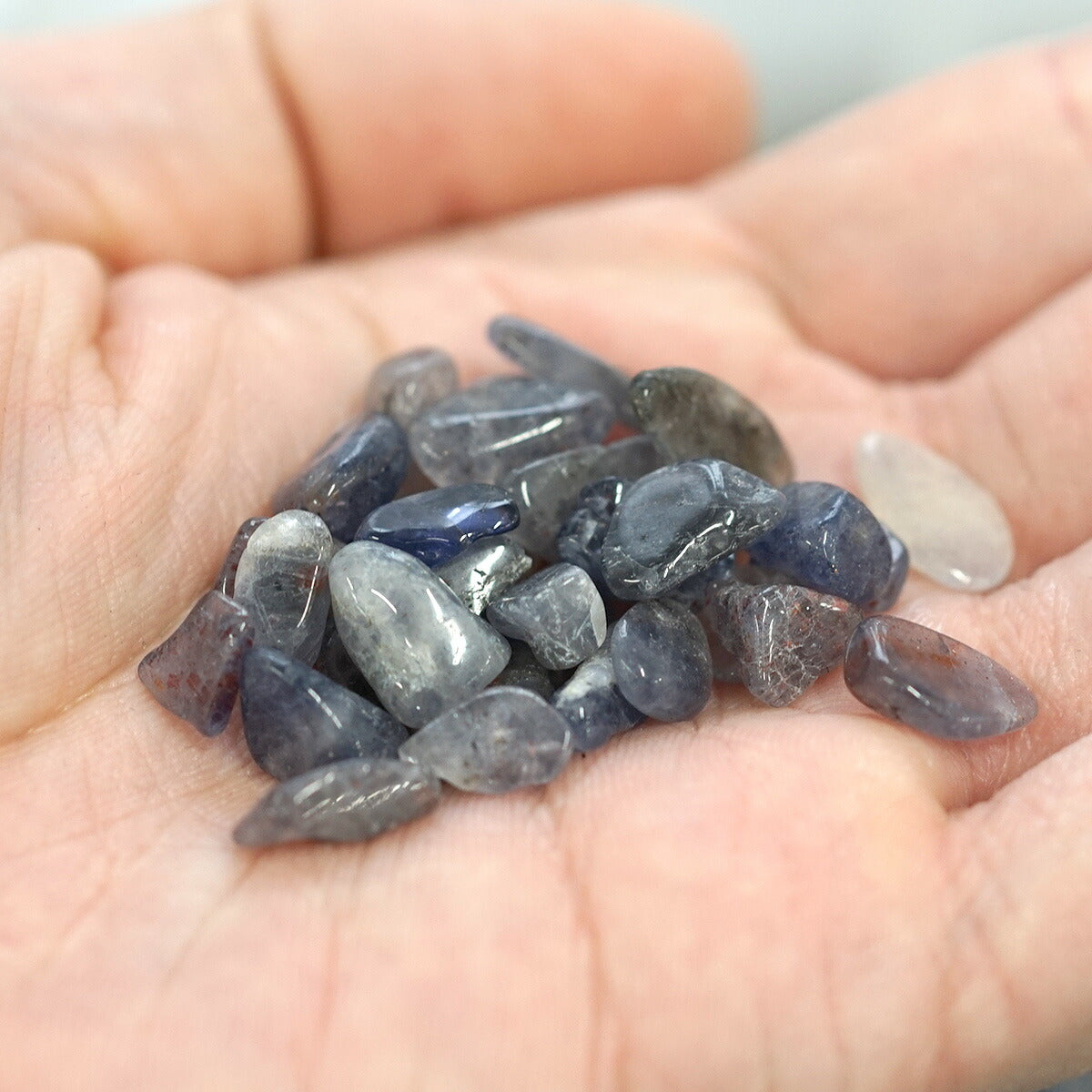 アイオライト さざれチップ 100g 【浄化・エネルギーチャージに】