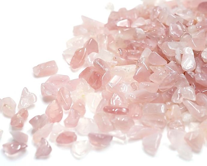 マダガスカル産　ローズクォーツ さざれチップ 100g 【浄化・エネルギーチャージに】