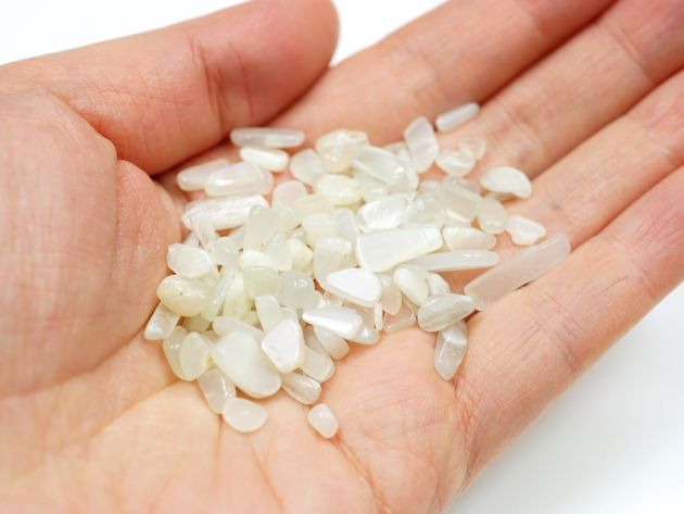 ムーンストーン さざれチップ 100g 【浄化・エネルギーチャージに】