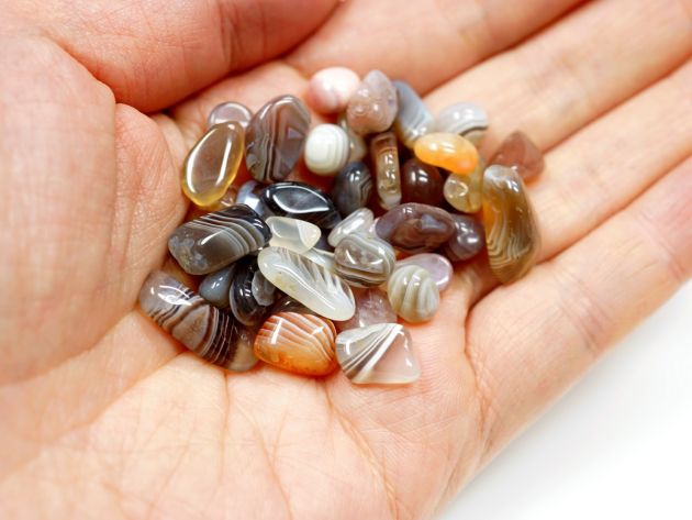 ボツワナアゲート さざれチップ (Mサイズ） 100g 【浄化・エネルギーチャージに】