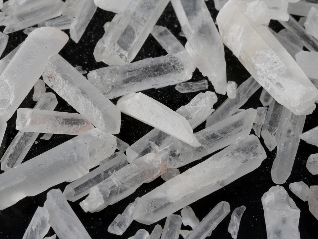 水晶クラスター さざれチップ 100g 【浄化・エネルギーチャージに】