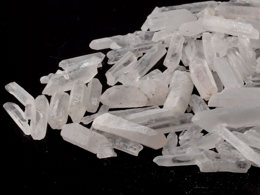 水晶クラスター さざれチップ 100g 【浄化・エネルギーチャージに】