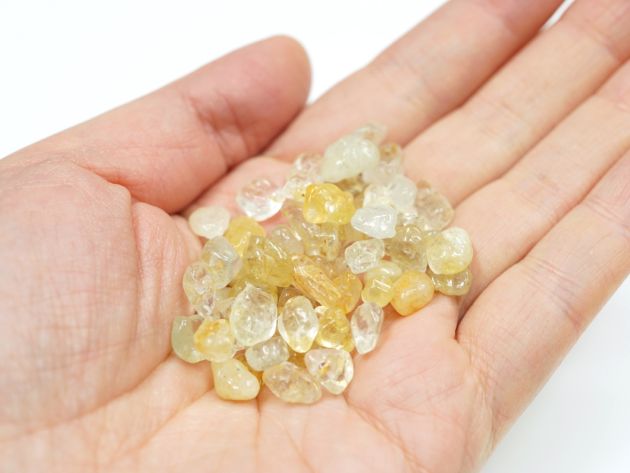 イエロートパーズ さざれチップ 100g 【浄化・エネルギーチャージに】