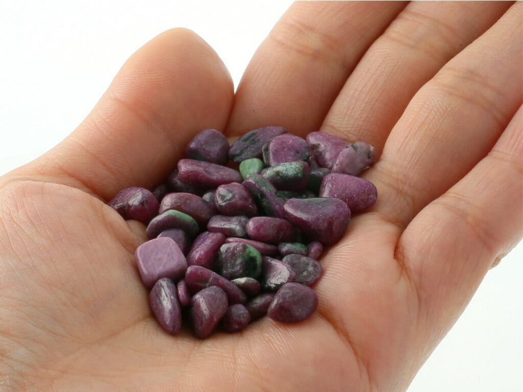 ルビーインゾイサイト さざれチップ 100g 【浄化・エネルギーチャージに】