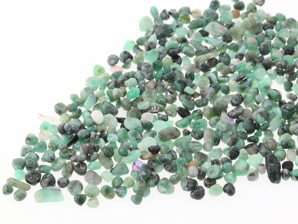 エメラルド さざれチップ 100g 【浄化・エネルギーチャージに】