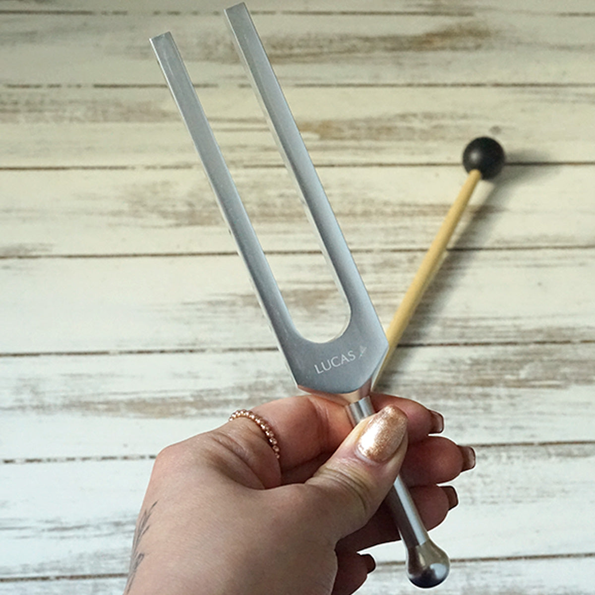 ヒーリング浄化チューナー 【DNAの修復528Hz】音叉