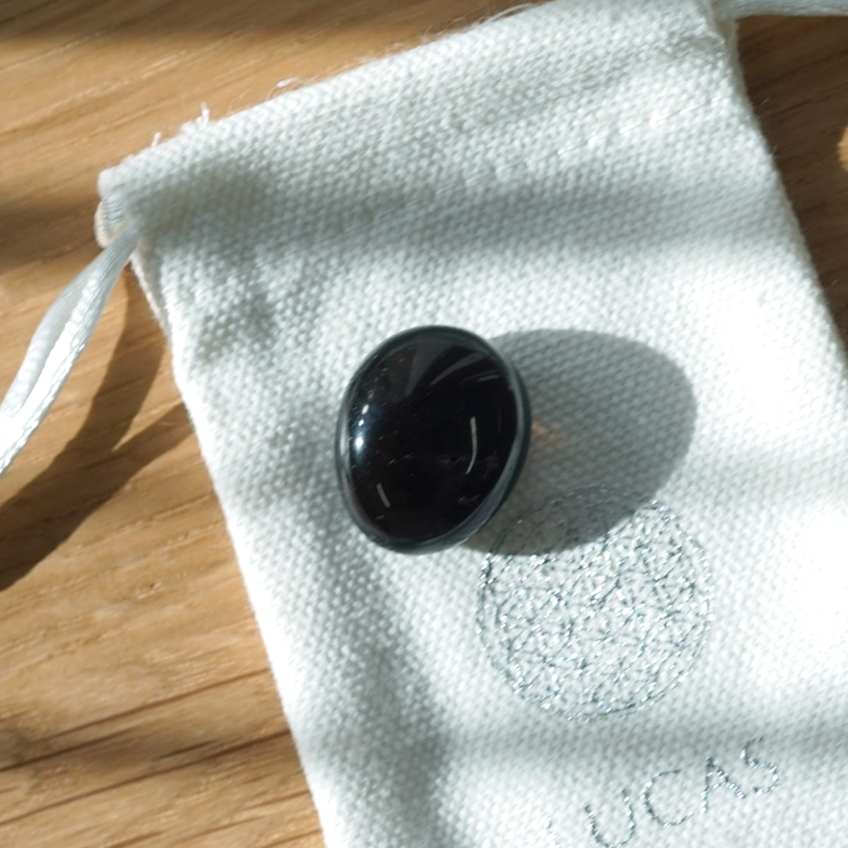 モリオン タリスマン【黒水晶　魔除け・霊除けのお守り】フラワーオブライフポーチ付き　※傷・欠け有